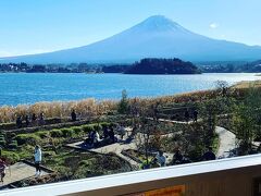 石和温泉1泊２日と富士五湖を巡るバスツアー