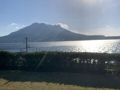 鹿児島の旅（前）　　鹿児島市内 　桜島の見える仙厳園。明治の日本の産業革命遺産～島津氏の御殿と庭園へ。