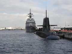 横浜港で一般公開されたイージス艦や潜水艦に乗艦（２）