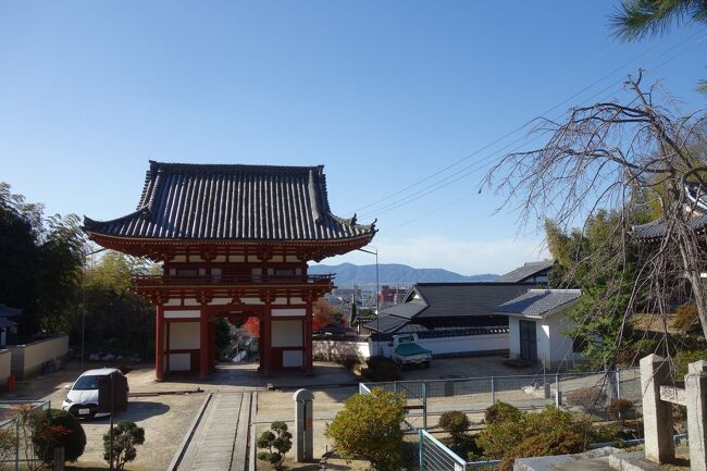 兵庫・京都・大阪・和歌山・奈良・岡山を巡る旅9泊10日 京都 鷲峰山金胎寺・宝塔寺・大福光寺編<br />枚方駅前でレンタカーを借りて京都 鷲峰山金胎寺に向かう。枚方市内は渋滞でした。<br />金胎寺は山道をかなり昇った、山の上にありました。<br /><br />多宝塔(重要文化財)京都府 訪問数34/35<br />◎1 6_01 常寂光寺 京都府<br />◎18 6_18 智恩寺(ちおんじ) 京都府<br />○25 6_25 金胎寺(こんたいじ) 京都府<br />○26 6_26 大福光寺(だいふくこうじ) 京都府<br />○27 6_27 善峯寺(よしみねでら) 京都府<br />○28 6_28 宝塔寺(ほうとうじ) 京都府<br /><br />○は今回の旅で訪れた京都府の多宝塔(重要文化財)<br />◎はすでに訪れた京都府の多宝塔(重要文化財)<br /><br />