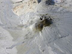 パキスタン ヒンゴル国立公園 Micro Mud Volcano
