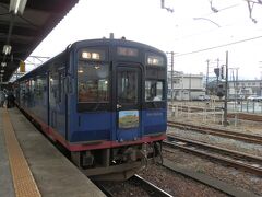 能登半島を走る観光列車「のと里山里海号」