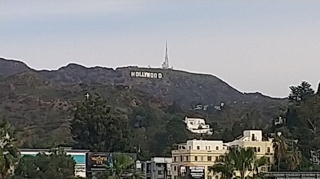 　早いものでこのアメリカ旅行も中盤に差し掛かって来ました。今日はロスアンゼルス観光２日目。ハリウッドとサンタモニカというロスの代表的な観光地を歩いて来ました!