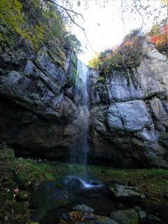 2022.10秋の北海道ドライブ旅7終-丸瀬布森林公園いこいの森，山彦の滝，旭川でラーメン，帰京