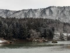 雪の阿賀野川