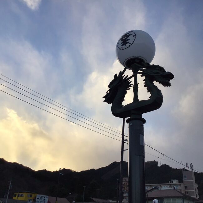 初冬の日光・鬼怒川の旅　その２　明智平　華厳滝　田母沢御用邸記念公園　美術館カフェ　JR日光駅