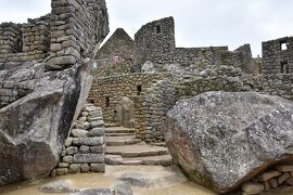 2018年ペルー・ボリビア旅行記　第13回　マチュピチュ遺跡観光その3　コンドルの神殿から出口へ