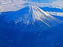 富士山！冠雪南面　JAL261便～空撮　☆離陸10分後-南アルプス連峰-三河湾残照