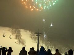 2022-23年 北海道スキー休暇 7泊8日 ①蘭越ステイでモイワ、アンヌプリのカウントダウン花火
