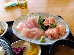 勝浦市に魚を食べに。ついでに遠見岬（とみさき）神社へ参拝。