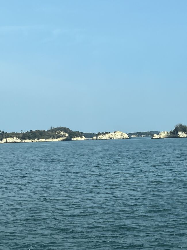 たまたま見ていた王様のブランチ。<br />お笑い芸人ミキが仙台へ弾丸グルメ旅に出るという内容だった。<br /><br />何気なく見ていただけなのに、仙台で牛タンが食べたくなった。<br />せり鍋っていうのも食べてみたい。<br /><br />娘に付き合ってもらって、サクッと仙台へ。<br /><br />*~*~*~*~*~*~*~*~*~*~*~*~*~*~*~*~<br />途中まで旅行記を書いていたのに、ほったらかしにしていたら、もう3ヶ月も経ってしまった(^-^;<br />