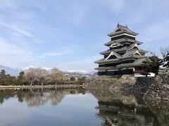 松本城を訪れ安曇野を歩く旅