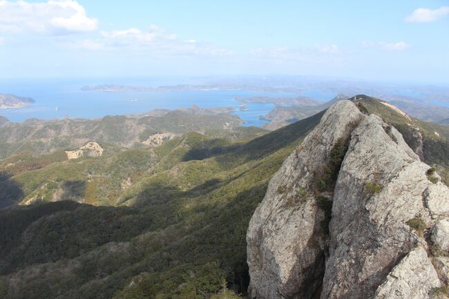 いよいよメインの白嶽登山。島の山だけあって360°、海も眺められてよかった。夕食の「山ちゃん」はホント、良い店だった。