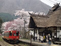 8か15か22か？花弁か雪か？日中線しだれ桜並木、ついでに会津旅〈塔のへつり～湯野上温泉駅〉