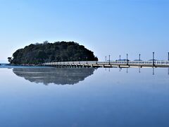 ステキにREFLECTION☆その島を写すのは「ガマニ塩湖」か、三河湾に浮かぶ*竹島にいってみたー