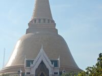 3年ぶりのタイ　1人旅　世界一大きい仏塔「プラ・パトム・チェディ」が見たくてバンコク郊外のナコーンパトムへ