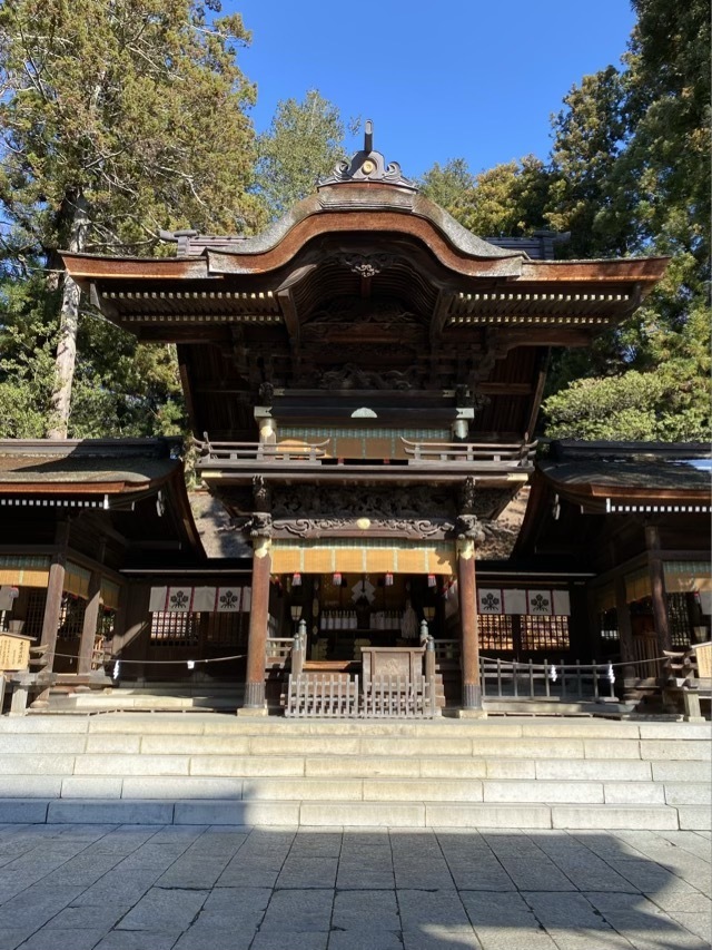 諏訪・茅野を歩いてみました。写真は諏訪大社下社秋宮の幣拝殿