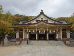 湊川神社に参拝。楠木正成は何処に。