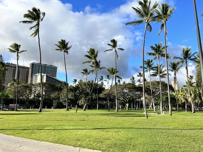 3年2ヶ月ぶりに、やっと行けたハワイ。<br />個人手配で6泊8日を、ゆっくり過ごした<br />シニア夫婦旅。ワイキキ中心に前半はembassy Waikiki、後半は初めてアラモアナのprince Waikikiに宿泊してゆっくり時間を楽しみました。