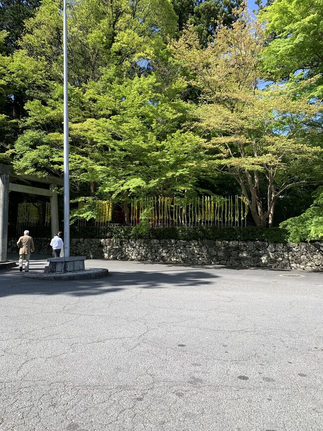 平田町駅から、鈴鹿市の地域バスに乗って、椿大神社まで300円。春の息吹を感じる道行。