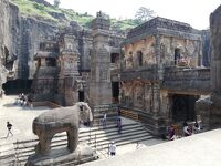 【インド】インド発祥の3つの宗教の寺院群が1か所に集まる　世界遺産エローラ石窟群　その1