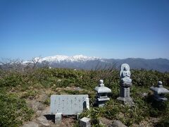 快晴の白山を望む大日ケ岳