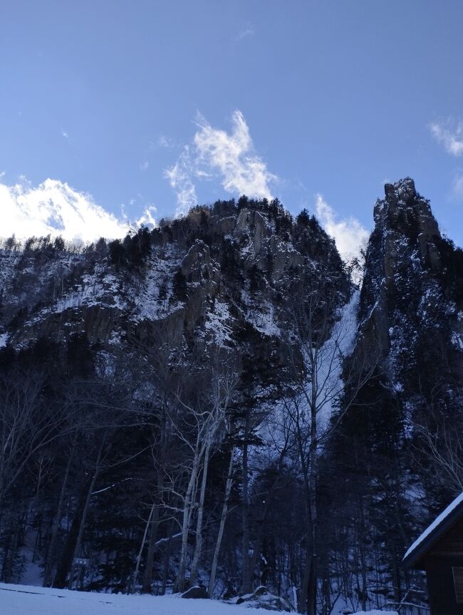 12月中旬頃　層雲峡に行ってまいりました。<br />ホワイトアウトで大変な旅でした。