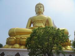 タイ　「行った所・見た所」　バンコクのワットパークナムに行きました