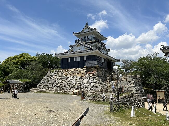 静岡県の浜松まで、ドライブしてきました。<br /><br />浜松城と大河ドラマ館、うなぎパイで有名な春華堂に行ってきました。