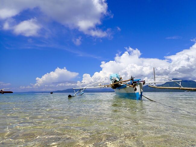 タイです。<br />インドネシア スラウエシ島 マナド ブナケン島 ３日目。<br />港の近くのビーチでゴロゴロします。