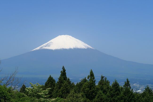 御殿場市の富士八景の湯からの富士山を見に立ち寄りました。