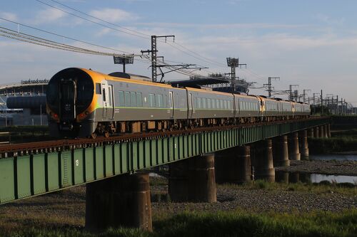 季節限定早朝から伊予灘ものがたり追っかけ』伊予・砥部(愛媛県)の旅行