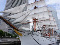 帆船日本丸の総帆展帆