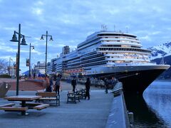 Holland America Line “Koningsdam”で行くアラスカクルーズ１１日間の旅へ！　№１／５　出発～バンクーバー～乗船