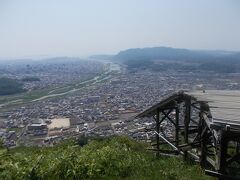 好展望のパラグライダー発進場　萱野山と石鎚山