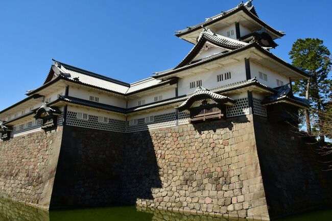 　久し振りに石川県を訪れた。<br /><br />　金沢城、松任城、出城城を訪れた。<br /><br />　初日は天候がすこぶる悪かったが、それ以降は初日が&#22099;だったかの様な晴天が続いた。<br /><br />　兼六園、武家屋敷街、にし茶屋街も訪れた。