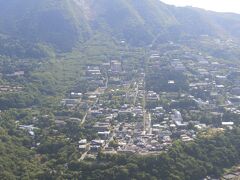 箱根の外輪山である明神ケ岳から明星ケ岳へと縦走しましたが、体力の衰えを感じたシニア夫婦です。②明星ケ岳経由で下山して東急HVCでまったり～～