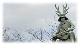 鎭國守國神社・鎭國稲荷神社・九華招魂社