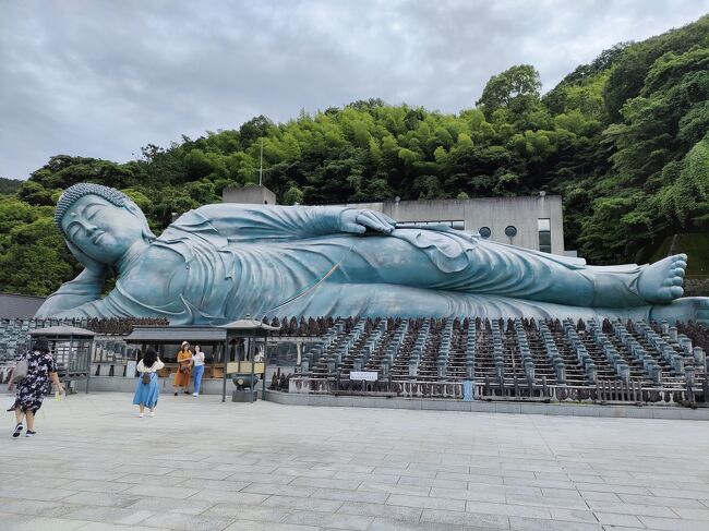 ・今年の4月にハローキティ新幹線で広島に行く予定が車両の点検で乗れなく、リベンジを兼ねて急遽博多に行きました。<br />博多にはしばらく御無沙汰しています。小倉、門司も散策しました。<br /><br /><br />「日程」<br />1日目：福岡タワー、福岡市海浜公園、キャナルシティ博多<br /><br />2日目：南蔵院、桜井二見ヶ浦、大宰府天満宮<br /><br />3日目：小倉城、北九州市漫画ミュージアム、門司港レトロ散策