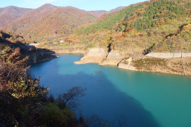 紅葉の四万温泉を旅してきました。その旅行記録です。