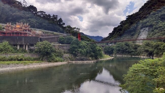 台中から移動して烏来温泉に行ってきました