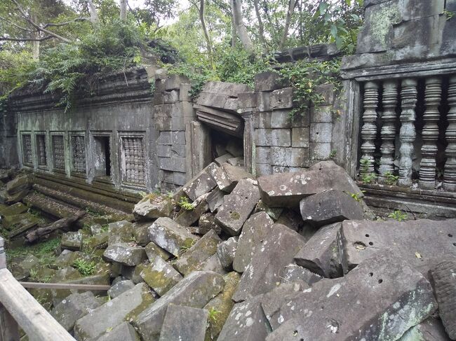 遺跡の町にやってきた(コーケー・ベンメリアツアー6 天空の城ラピュタのモデルでバルスと叫ぶ)