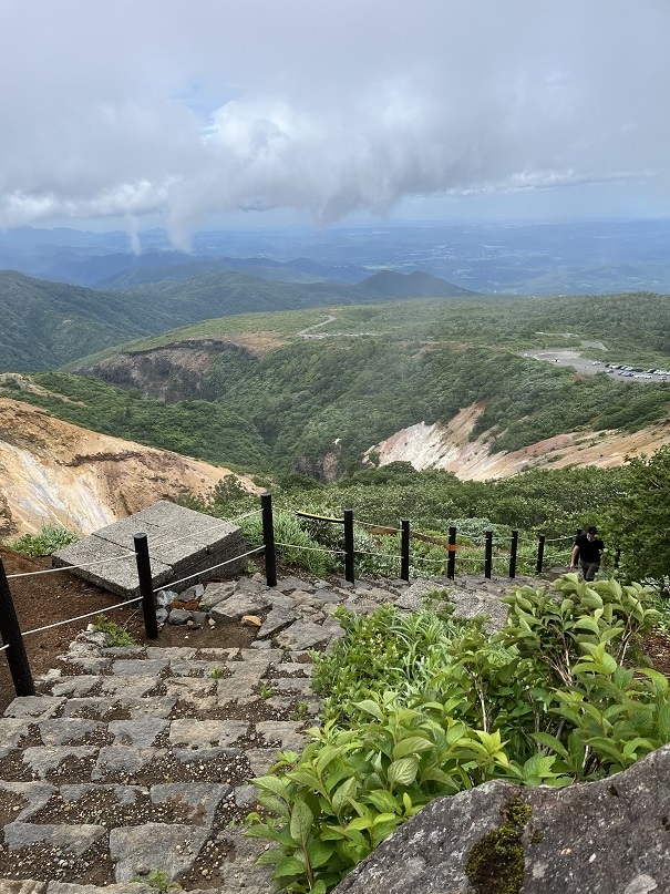 蔵王の旅３日目。<br />ようやく天気が回復してきた感じだったので、蔵王三山登山へチャレンジしました。<br />結果的には雨風強く、刈田岳のみ登頂しました