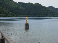 2泊3日秋田角館・田沢湖・田沢湖温泉・乳頭温泉・玉川温泉の旅、田沢湖畔