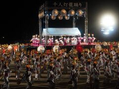 お盆の熊本二日間（一日目）～鞠智城跡ほか郊外の探索から山鹿灯籠まつりへ。金色の灯籠を頭にした無数の踊り手は夢か幻。よへほ節の調べも軽妙です～