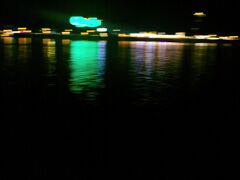 プノンペン トンレサップ湖の夜の風景と観光スポット