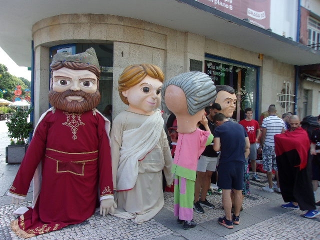 ポルトガルと北スペインを巡るゆったり旅24日間　⑱　祈りの街ブラガは聖ジョアンナ祭