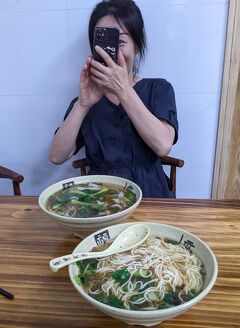 3年ぶり中国旅行、寧波、ニンニン！先ずはラーメンを食す！