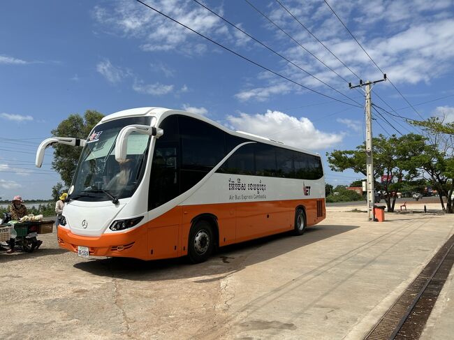 2023年8月　東南アジア３ヵ国一人旅４：長距離バスでシェムリアップから首都プノンペンへ。