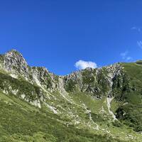 中央アルプス最高峰の木曽駒ヶ岳にスイスのような千畳敷カールから登る